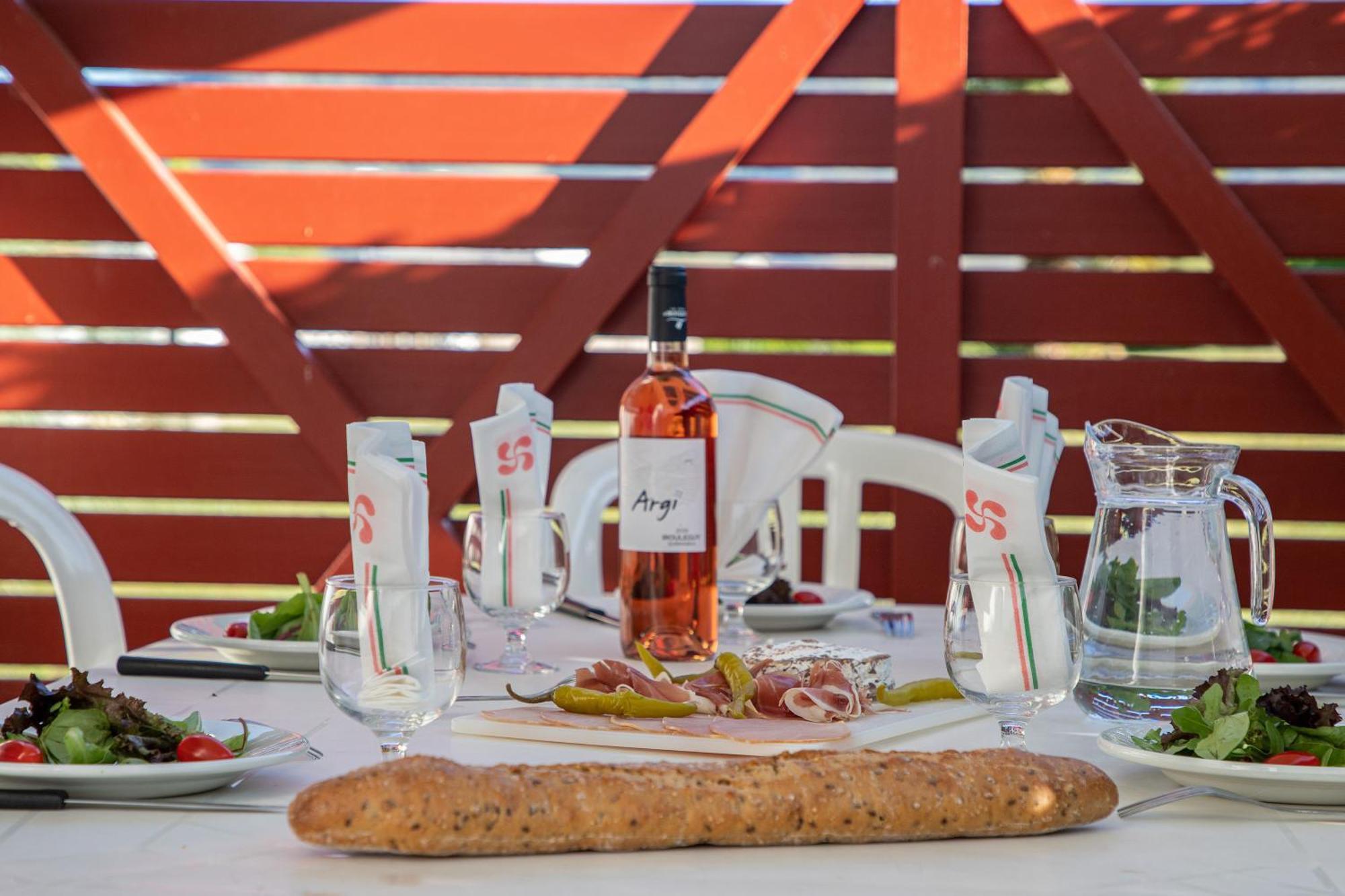 Vvf Residence Pays Basque Saint-Jean-Pied-De-Port Luaran gambar
