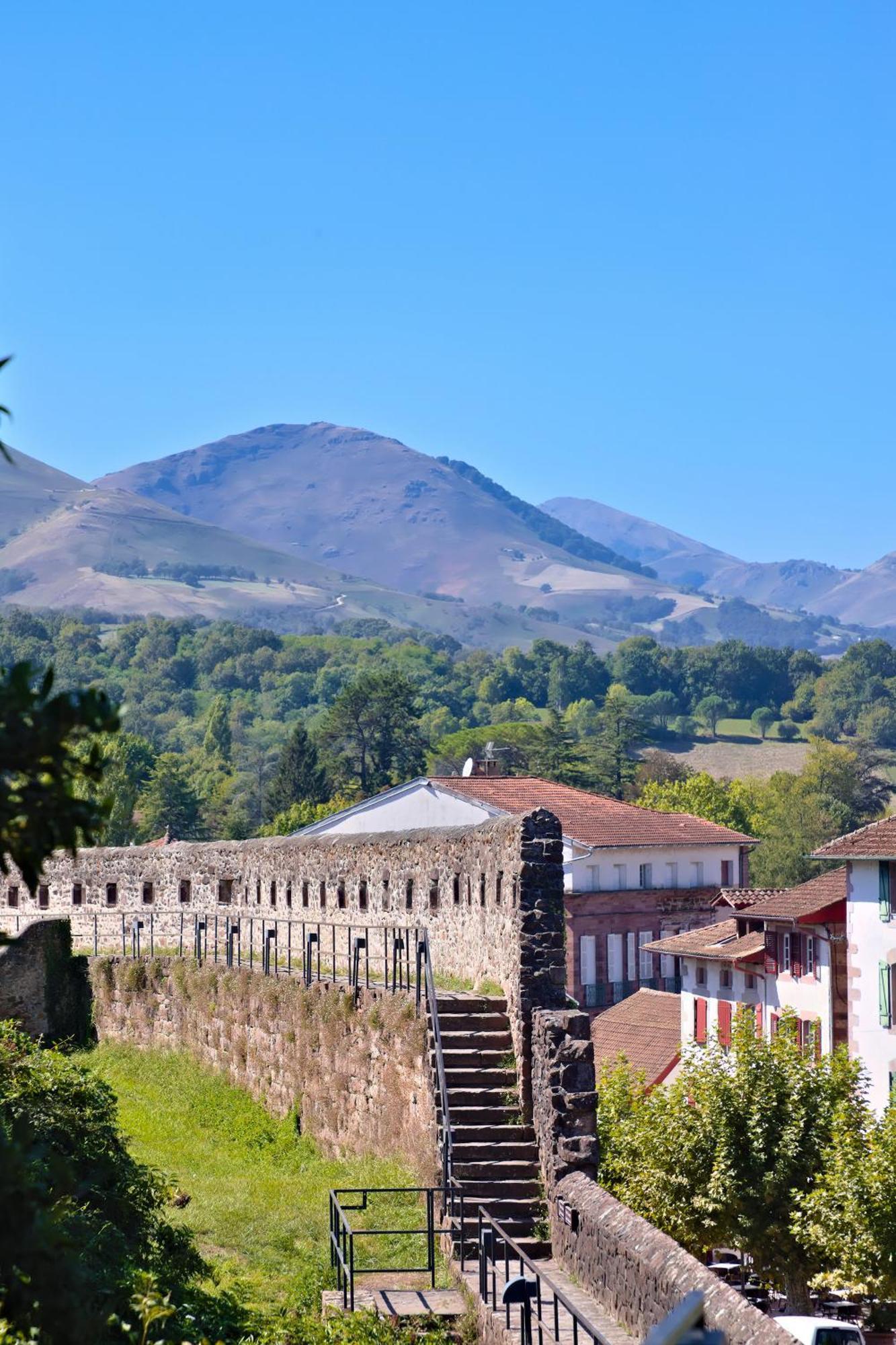 Vvf Residence Pays Basque Saint-Jean-Pied-De-Port Luaran gambar